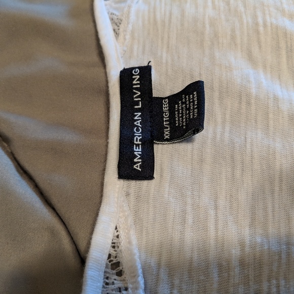 White shirt with lace shoulders Xxl size 18 -20 - Picture 4 of 4